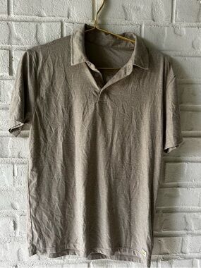 Vuori men’s. S beige polo